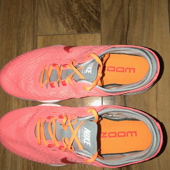 🏡 Nike Training Zoom Fit Women's Size 8.5 - Picture 2 of 3